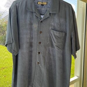Used tommy Bahama large slilk embroidered camp shirt